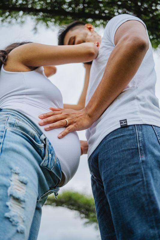 Professional maternity portraits